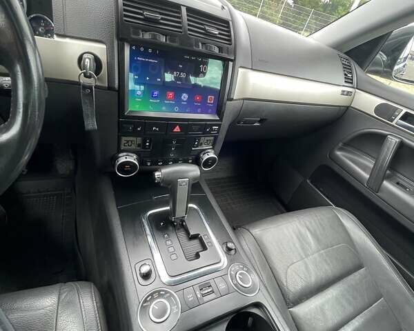 Чорний Фольксваген Туарег, об'ємом двигуна 2.97 л та пробігом 345 тис. км за 11500 $, фото 7 на Automoto.ua