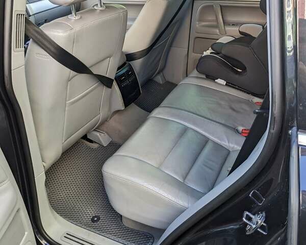 Чорний Фольксваген Туарег, об'ємом двигуна 2.97 л та пробігом 319 тис. км за 10600 $, фото 18 на Automoto.ua