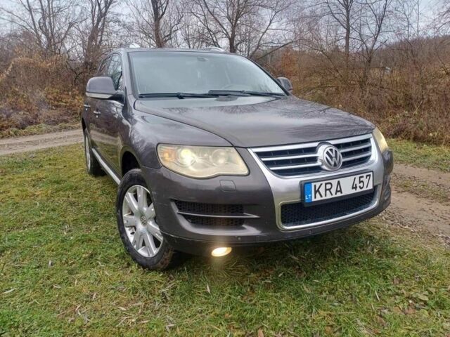 Чорний Фольксваген Туарег, об'ємом двигуна 3 л та пробігом 349 тис. км за 6500 $, фото 1 на Automoto.ua