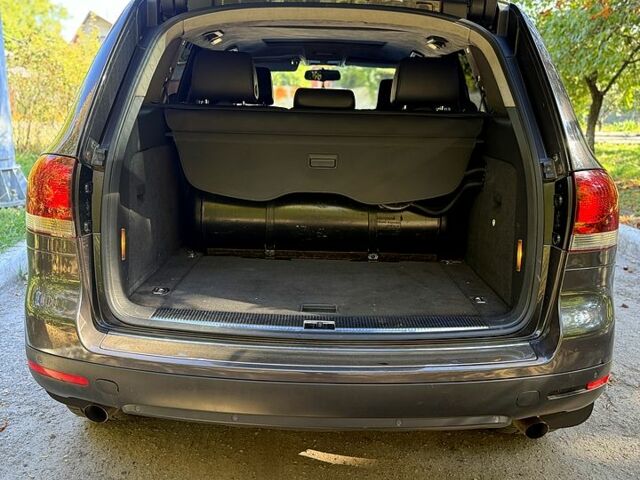 Фольксваген Туарег 2007 у Харкові на Automoto.ua Чорний Фольксваген Туарег, об'ємом двигуна 3.6 л та пробігом 240 тис. км за 8350 $, фото 6 на Automoto.ua