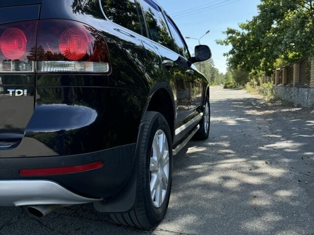 Фольксваген Туарег 2007 в Малине на Automoto.ua Черный Фольксваген Туарег, объемом двигателя 3 л и пробегом 280 тыс. км за 12000 $, фото 7 на Automoto.ua