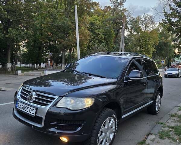 Чорний Фольксваген Туарег, об'ємом двигуна 2.5 л та пробігом 221 тис. км за 11000 $, фото 2 на Automoto.ua