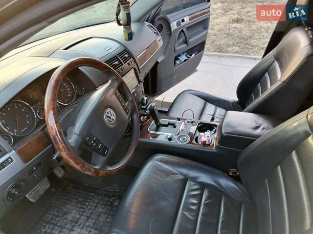 Чорний Фольксваген Туарег, об'ємом двигуна 3.6 л та пробігом 300 тис. км за 12500 $, фото 19 на Automoto.ua