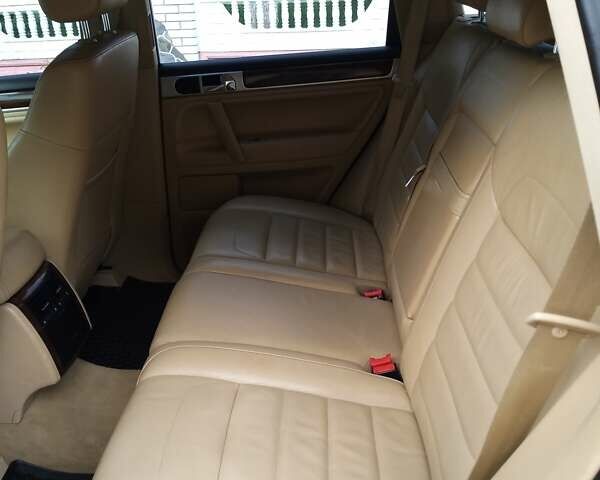 Черный Фольксваген Туарег, объемом двигателя 0 л и пробегом 218 тыс. км за 11900 $, фото 14 на Automoto.ua