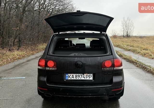 Черный Фольксваген Туарег, объемом двигателя 3 л и пробегом 239 тыс. км за 10300 $, фото 6 на Automoto.ua