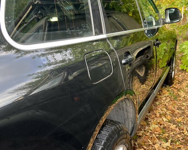 Черный Фольксваген Туарег, объемом двигателя 2.52 л и пробегом 237 тыс. км за 6500 $, фото 5 на Automoto.ua