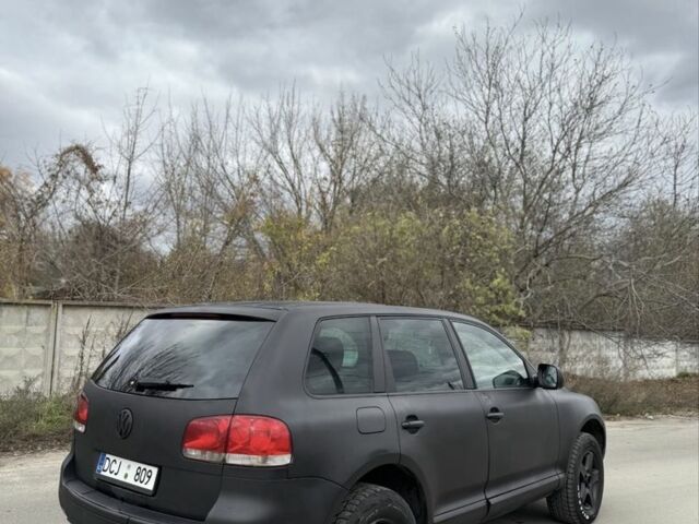 Черный Фольксваген Туарег, объемом двигателя 3.2 л и пробегом 3 тыс. км за 2750 $, фото 1 на Automoto.ua