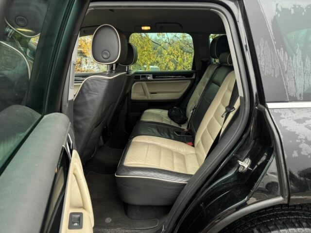 Черный Фольксваген Туарег, объемом двигателя 0 л и пробегом 350 тыс. км за 6200 $, фото 2 на Automoto.ua