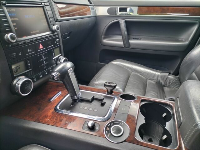 Чорний Фольксваген Туарег, об'ємом двигуна 2.5 л та пробігом 405 тис. км за 6900 $, фото 10 на Automoto.ua