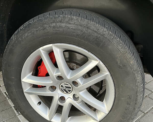 Черный Фольксваген Туарег, объемом двигателя 3 л и пробегом 230 тыс. км за 10200 $, фото 45 на Automoto.ua