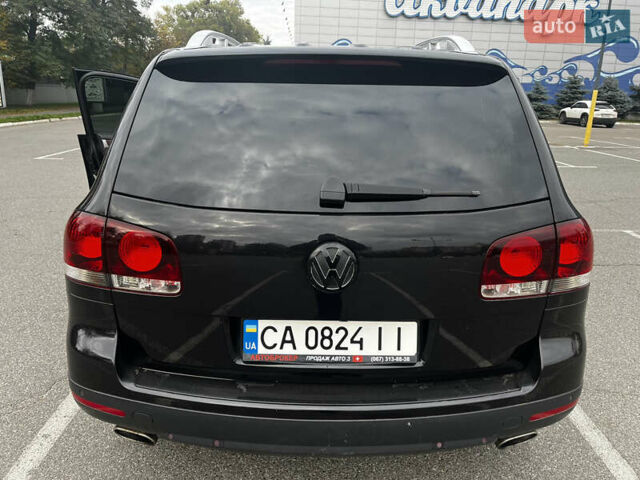 Черный Фольксваген Туарег, объемом двигателя 4.9 л и пробегом 252 тыс. км за 13800 $, фото 35 на Automoto.ua