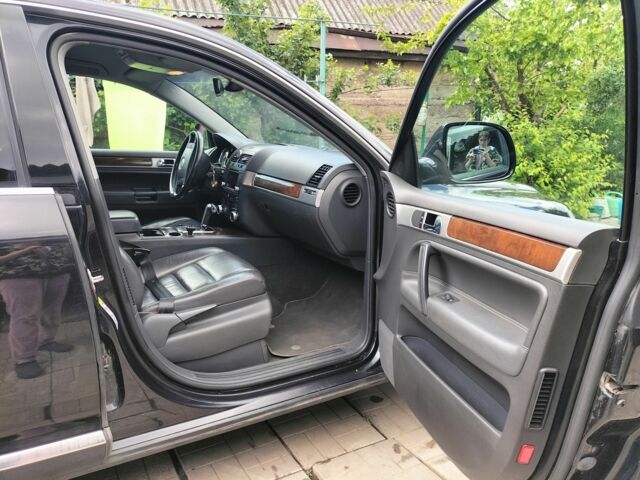 Чорний Фольксваген Туарег, об'ємом двигуна 2.5 л та пробігом 405 тис. км за 6900 $, фото 15 на Automoto.ua