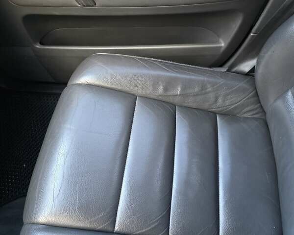 Черный Фольксваген Туарег, объемом двигателя 2.97 л и пробегом 296 тыс. км за 8800 $, фото 20 на Automoto.ua