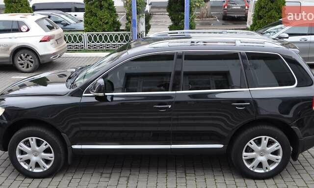 Черный Фольксваген Туарег, объемом двигателя 3 л и пробегом 335 тыс. км за 9803 $, фото 2 на Automoto.ua