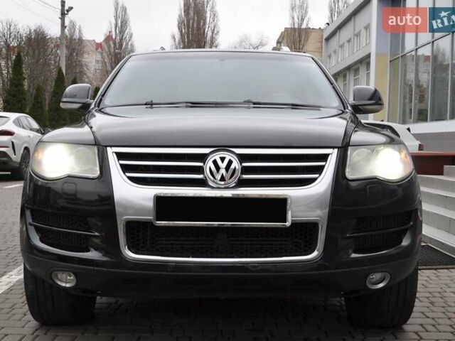 Черный Фольксваген Туарег, объемом двигателя 3 л и пробегом 335 тыс. км за 9803 $, фото 12 на Automoto.ua