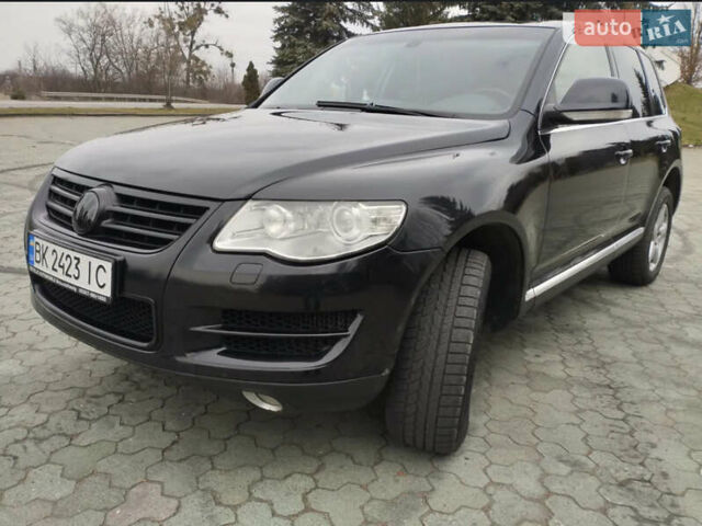 Фольксваген Туарег 2007 у Одесі на Automoto.ua Чорний Фольксваген Туарег, об'ємом двигуна 4.92 л та пробігом 300 тис. км за 11000 $, фото 4 на Automoto.ua