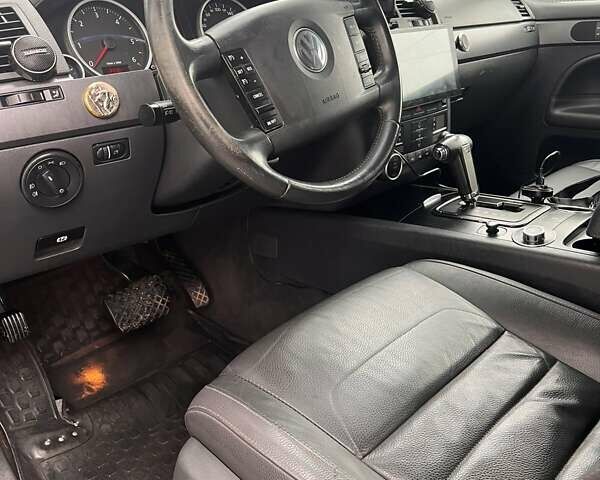 Фольксваген Туарег 2007 в Ирпене на Automoto.ua Черный Фольксваген Туарег, объемом двигателя 3 л и пробегом 359 тыс. км за 5500 $, фото 16 на Automoto.ua