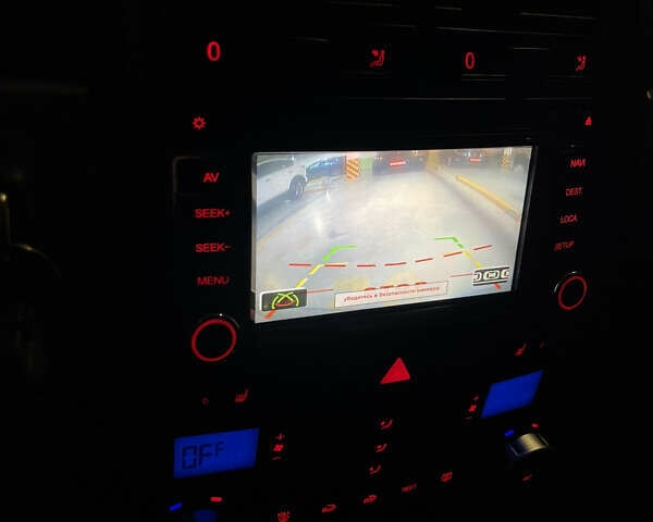 Чорний Фольксваген Туарег, об'ємом двигуна 3 л та пробігом 185 тис. км за 14500 $, фото 19 на Automoto.ua