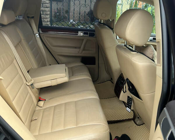 Черный Фольксваген Туарег, объемом двигателя 3 л и пробегом 244 тыс. км за 11700 $, фото 7 на Automoto.ua