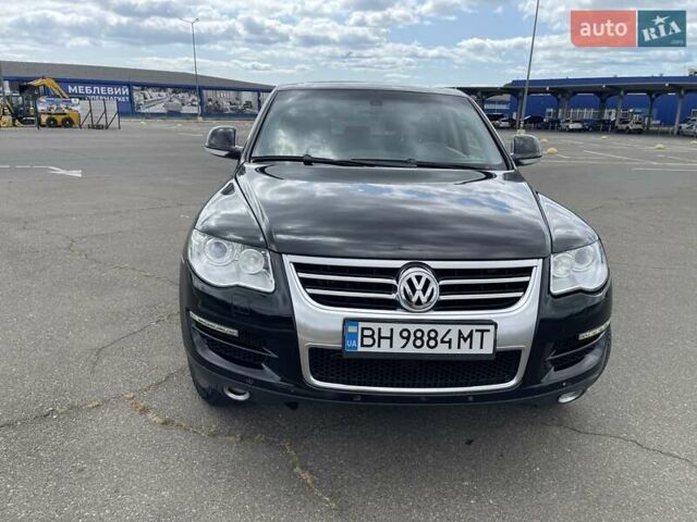 Чорний Фольксваген Туарег, об'ємом двигуна 2.97 л та пробігом 345 тис. км за 11500 $, фото 1 на Automoto.ua