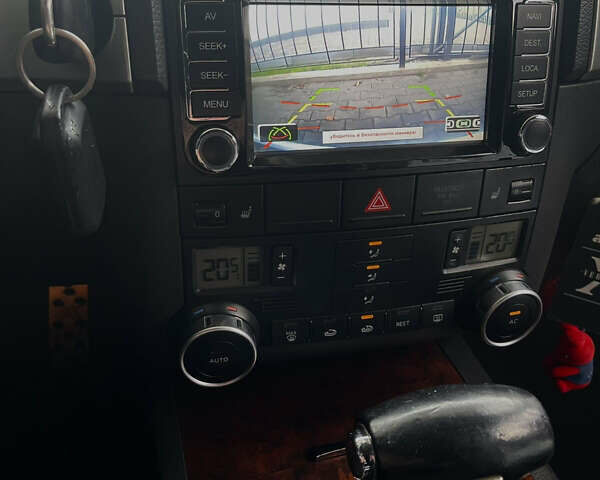 Чорний Фольксваген Туарег, об'ємом двигуна 3 л та пробігом 185 тис. км за 14500 $, фото 7 на Automoto.ua