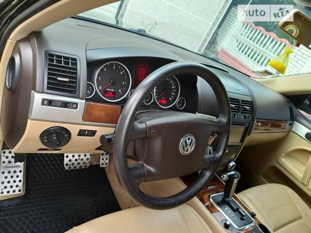 Черный Фольксваген Туарег, объемом двигателя 0 л и пробегом 218 тыс. км за 11900 $, фото 17 на Automoto.ua