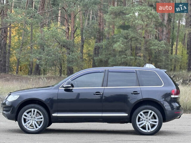 Черный Фольксваген Туарег, объемом двигателя 2.97 л и пробегом 294 тыс. км за 10508 $, фото 4 на Automoto.ua