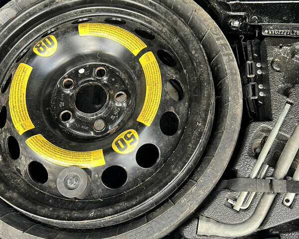 Черный Фольксваген Туарег, объемом двигателя 2.52 л и пробегом 237 тыс. км за 6500 $, фото 13 на Automoto.ua