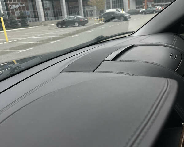 Черный Фольксваген Туарег, объемом двигателя 4.9 л и пробегом 252 тыс. км за 13800 $, фото 32 на Automoto.ua