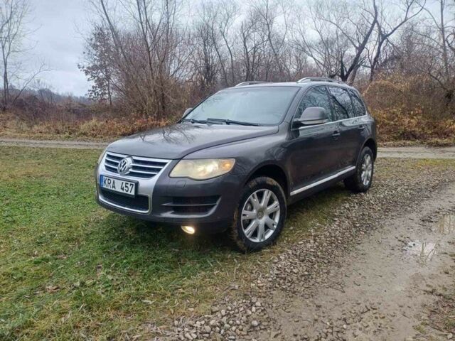 Чорний Фольксваген Туарег, об'ємом двигуна 3 л та пробігом 349 тис. км за 6500 $, фото 3 на Automoto.ua