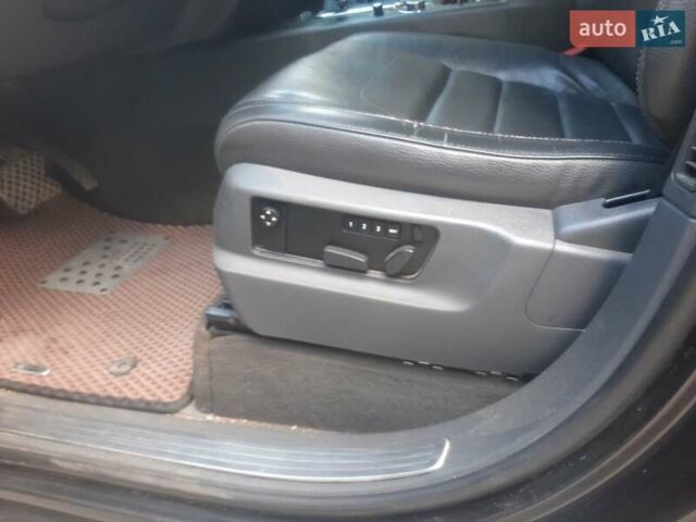 Черный Фольксваген Туарег, объемом двигателя 3 л и пробегом 445 тыс. км за 11500 $, фото 8 на Automoto.ua