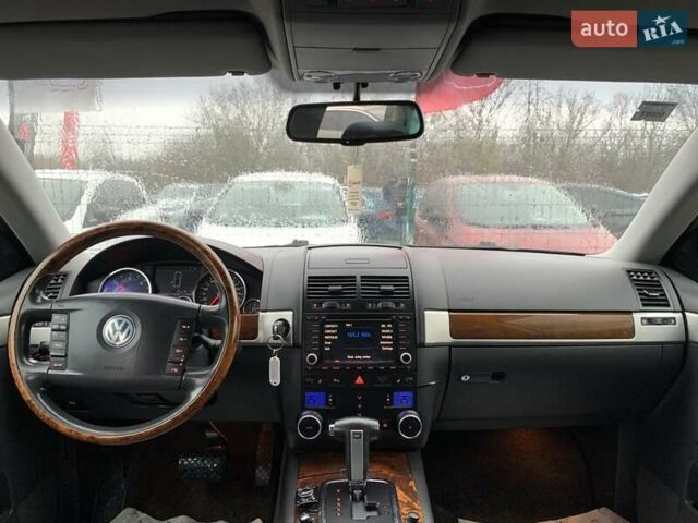 Черный Фольксваген Туарег, объемом двигателя 3 л и пробегом 351 тыс. км за 11999 $, фото 55 на Automoto.ua