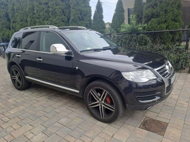 Черный Фольксваген Туарег, объемом двигателя 3 л и пробегом 260 тыс. км за 3400 $, фото 1 на Automoto.ua