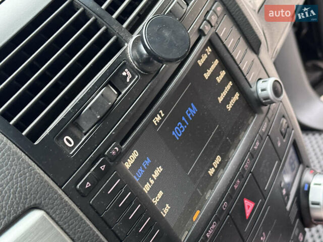 Черный Фольксваген Туарег, объемом двигателя 2.97 л и пробегом 294 тыс. км за 10508 $, фото 31 на Automoto.ua