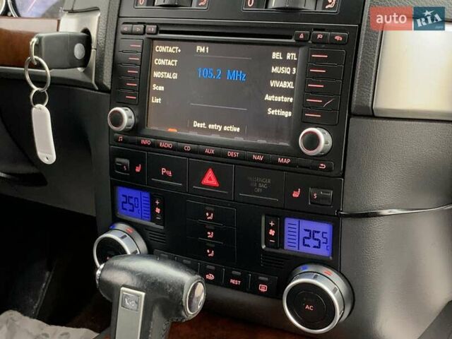 Черный Фольксваген Туарег, объемом двигателя 3 л и пробегом 351 тыс. км за 11999 $, фото 36 на Automoto.ua