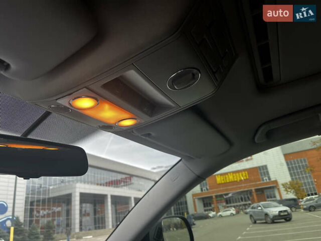 Черный Фольксваген Туарег, объемом двигателя 4.9 л и пробегом 252 тыс. км за 13800 $, фото 47 на Automoto.ua