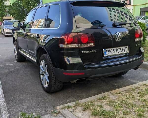 Чорний Фольксваген Туарег, об'ємом двигуна 2.97 л та пробігом 319 тис. км за 10600 $, фото 9 на Automoto.ua