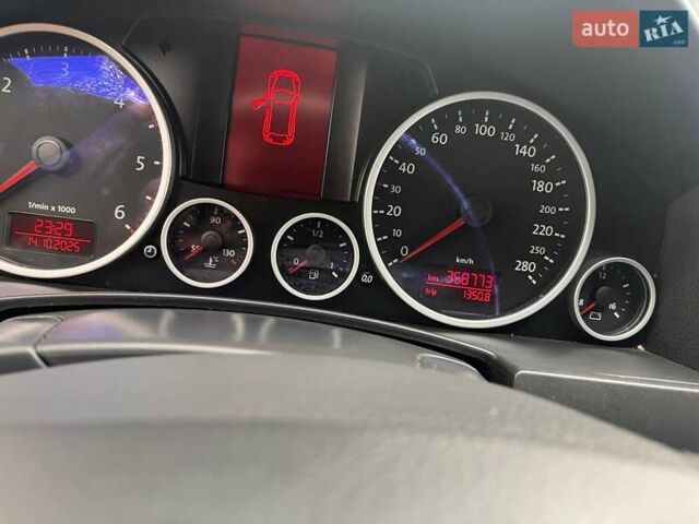 Фольксваген Туарег 2007 в Ирпене на Automoto.ua Черный Фольксваген Туарег, объемом двигателя 3 л и пробегом 359 тыс. км за 5500 $, фото 15 на Automoto.ua
