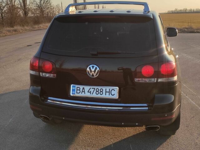 Черный Фольксваген Туарег, объемом двигателя 3 л и пробегом 290 тыс. км за 12300 $, фото 22 на Automoto.ua