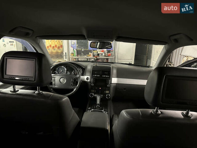 Черный Фольксваген Туарег, объемом двигателя 3 л и пробегом 351 тыс. км за 13500 $, фото 11 на Automoto.ua
