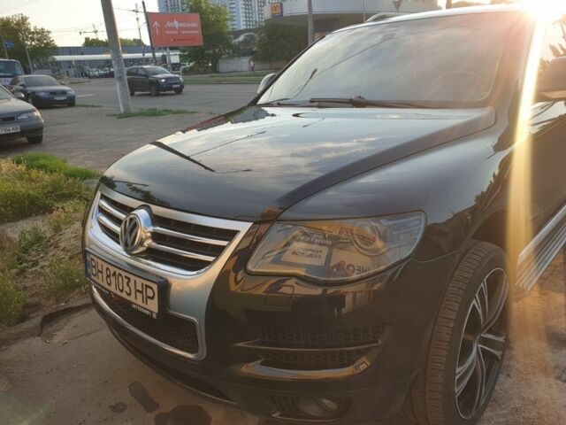 Чорний Фольксваген Туарег, об'ємом двигуна 3 л та пробігом 205 тис. км за 12000 $, фото 5 на Automoto.ua