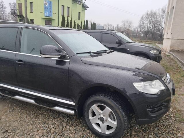 Черный Фольксваген Туарег, объемом двигателя 3.6 л и пробегом 270 тыс. км за 10000 $, фото 1 на Automoto.ua