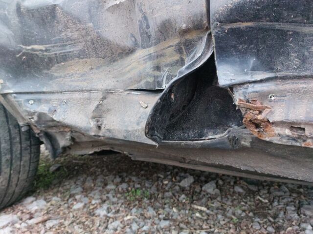 Черный Фольксваген Туарег, объемом двигателя 3 л и пробегом 680 тыс. км за 3000 $, фото 5 на Automoto.ua