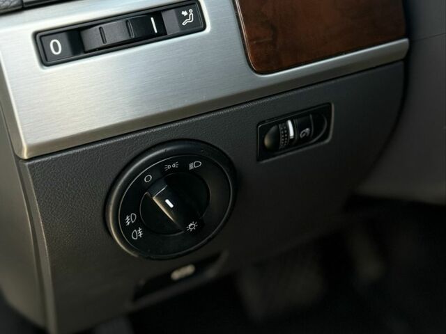 Фольксваген Туарег 2007 в Малине на Automoto.ua Черный Фольксваген Туарег, объемом двигателя 3 л и пробегом 280 тыс. км за 12000 $, фото 16 на Automoto.ua