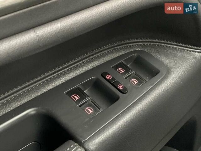 Черный Фольксваген Туарег, объемом двигателя 3 л и пробегом 351 тыс. км за 11999 $, фото 40 на Automoto.ua