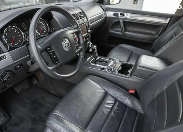 Чорний Фольксваген Туарег, об'ємом двигуна 0 л та пробігом 237 тис. км за 4000 $, фото 2 на Automoto.ua