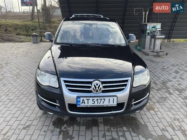 Черный Фольксваген Туарег, объемом двигателя 2.5 л и пробегом 240 тыс. км за 9999 $, фото 1 на Automoto.ua