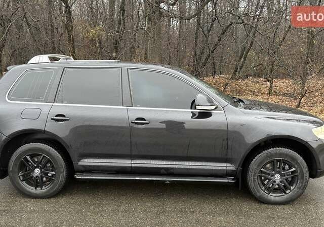 Черный Фольксваген Туарег, объемом двигателя 3 л и пробегом 239 тыс. км за 10300 $, фото 3 на Automoto.ua