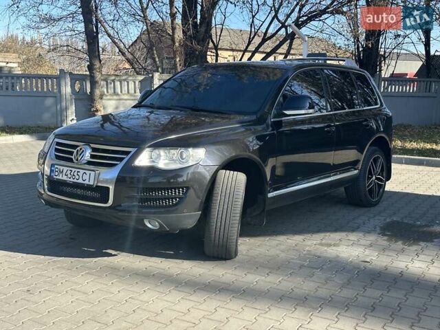 Черный Фольксваген Туарег, объемом двигателя 4.2 л и пробегом 286 тыс. км за 8999 $, фото 2 на Automoto.ua