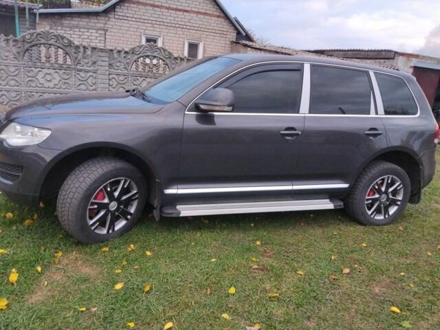 Черный Фольксваген Туарег, объемом двигателя 3 л и пробегом 300 тыс. км за 9300 $, фото 10 на Automoto.ua